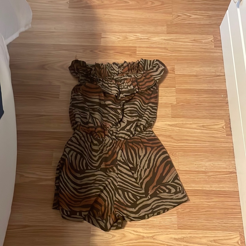 Wet  seal romper size XS.